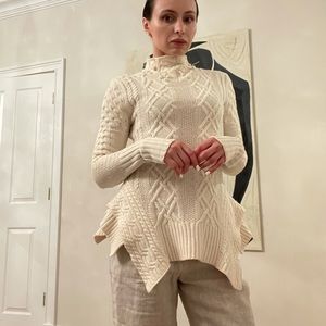 Bcbg maxazria sweater xxs